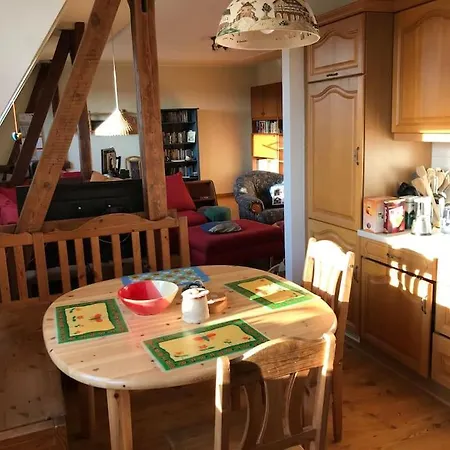 Apartment Dachgeschosswohnung Mit Dachterrasse *